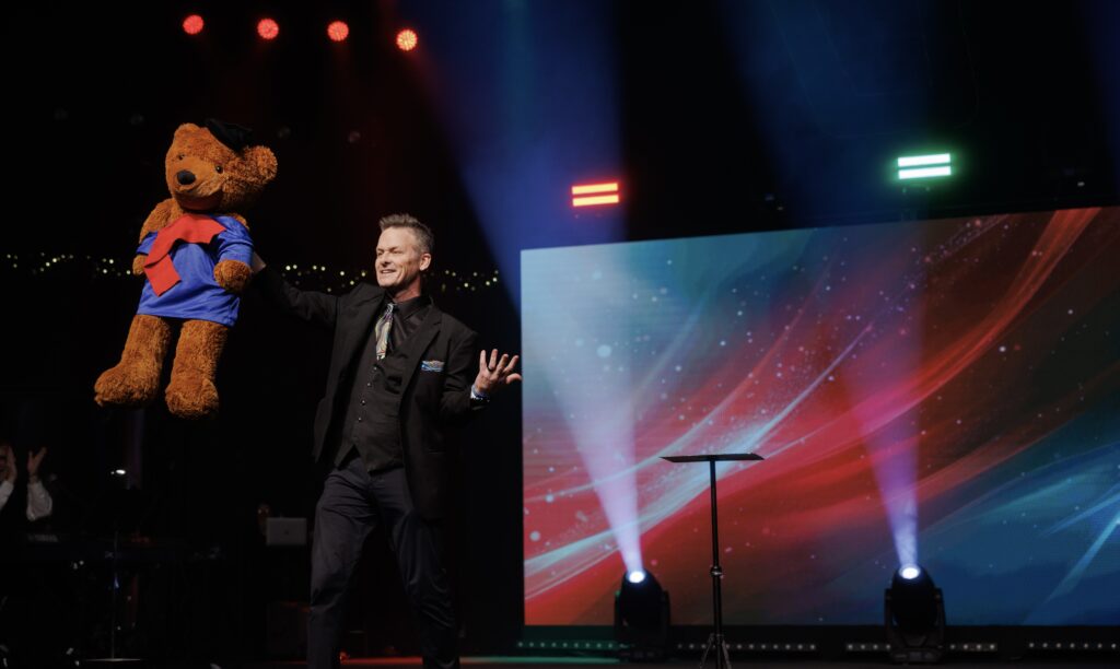 Magic and Mentalism with Ken Scott Atlanta Magician Ken Scott